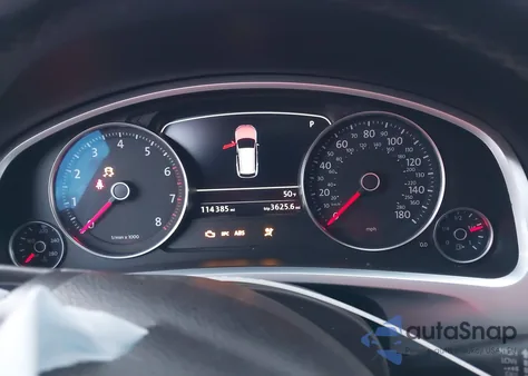 2013 Volkswagen Touareg Vr6 Executive from USA, damaged, VIN WVGEF9BP2DD012924